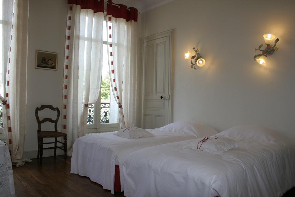 Chambre D'Hotes L'Ambroise Troyes Exterior photo